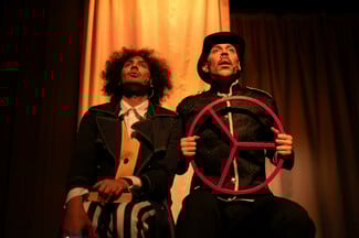 Τι κάνει τον «Αρσέν Λουπέν» μία από τις πιο επιτυχημένες παραστάσεις της σεζόν;