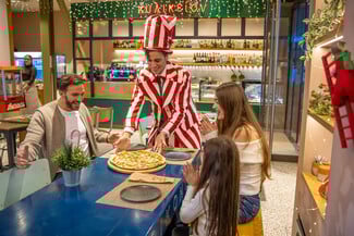 Φέτος τα Χριστούγεννα όλοι οι δρόμοι οδηγούν στο River West: Η απόλυτη γιορτινή εμπειρία είναι εδώ! 