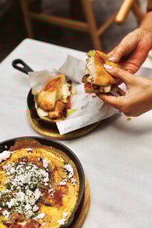 Kalimeres Bistro: Ένα πρωινό τελετουργικό στο κέντρο της πόλης