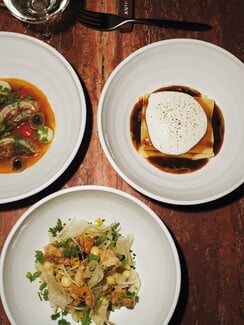 Anthes: Η fusion κουζίνα σε μια από τις πιο κομψές μορφές της