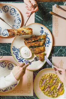 Γιαγιά Κούκου Athens: Ελληνικές γεύσεις με σύγχρονη ματιά και μεράκι από τα παλιά