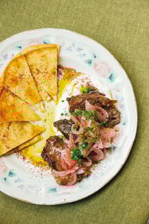 Το Ρίνι: Ελληνική παράδοση σερβιρισμένη με πάθος και ταλέντο