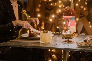 Ο γιορτινός κόσμος του NEW Hotel τον Δεκέμβριο