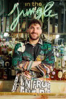 Bar in front of the Bar: Η cool μπάρα της οδού Πετράκη στα 50 καλύτερα μπαρ του κόσμου