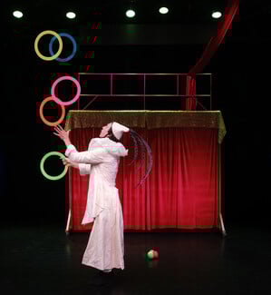 O ΚΟΥΡΕΑΣ ΤΗΣ ΣΕΒΙΛΛΗΣ Ένα μουσικοθεατρικό πολυθέαμα για παιδιά