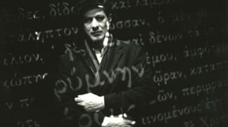 «Ο Αμερικάνος» του Αλέξανδρου Παπαδιαμάντη με τον Θανάση Σαράντο επιστρέφει στο Θέατρο ΡΟΕΣ