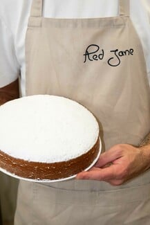 Η αφράτη βασιλόπιτα του Red Jane έχει το πιο περίτεχνο φλουρί 