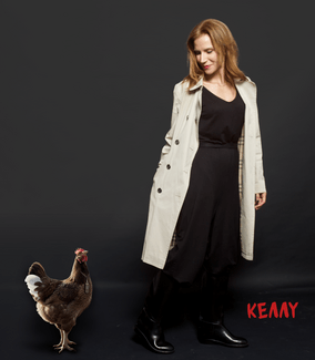 «Κέλλυ»: Αγνή Χιώτη και Βασιλική Βλάχου ενώνουν θεατρικά τις δυνάμεις τους