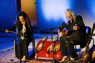 «Σύγχρονη Τροπική Μουσική»: Ross Daly και Κέλυ Θωμά για πρώτη φορά στο Theatre of the No