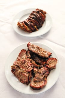 Ταβέρνα ο Τάσος: Η ιστορία του καλού ελληνικού φαγητού στα δυτικά προάστια