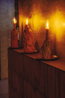 Don’t be a Dick: Απογευματινό ποτό και πίτσα σε ένα ντίσκο σκηνικό