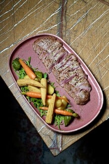 Hyde Κηφισιάς: Δημιουργικότητα και υψηλή ποιότητα στο νέο μενού από τον σεφ Κωνσταντίνο Στεφανή