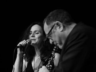 Gilad Atzmon Quartet feat. Tali Atzmon: Αφιέρωμα στην Nina Simone με μια φρέσκια τζαζ προσέγγιση