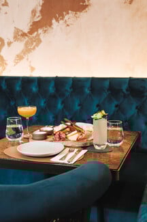 Vibo Bistrot Piraeus: Ένα μεσογειακό bistrot που ταιριάζει με τη ζωντανή πλευρά του Πειραιά