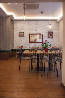 μα’Φρό: Αυτό το στέκι προσφέρει ποιοτικά πιάτα brunch που θα έφτιαχνε η μαμά Φρόσω