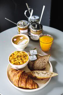 Le Pain Quotidien: Brunch με χειροποίητο ψωμί και βιολογικές πρώτες ύλες