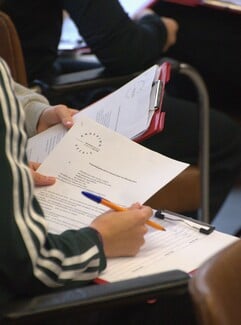 «Ανασαίνω Λέξεις»: Η πρωτότυπη βιωματική δράση για το bullying επεκτείνεται 