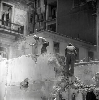 Δέκα κτίρια της Αθήνας που αξίζουν μια δεύτερη ευκαιρία