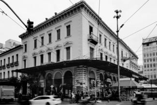 Δέκα κτίρια της Αθήνας που αξίζουν μια δεύτερη ευκαιρία