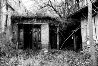 Δέκα κτίρια της Αθήνας που αξίζουν μια δεύτερη ευκαιρία