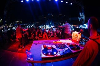 Το Thessaloniki Street Food Festival επιστρέφει με γεύσεις, beats και καλοκαιρινό vibe