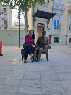Μια θέση δίπλα στον Καβάφη