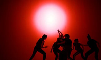 Χορεύοντας ανάμεσα σε ρήξεις στο 17ο ARC FOR DANCE Festival
