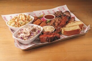 Po’ Boys BBQ: Καπνιστές ιστορίες από τον Νότο της Αμερικής στο κέντρο της Αθήνας