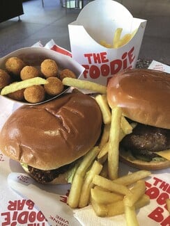 Τι είναι αυτό που συμβαίνει στο The Foodie Bar και δεν συμβαίνει αλλού;