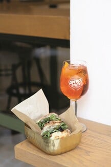 Anasa: Το νέο gastrobar φτιάχνει μικρές ιστορίες γεύσης