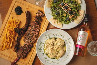 Ροζ Πάνθηρας: Ένα grill spot που εξελίσσεται με σύγχρονες ιδέες
