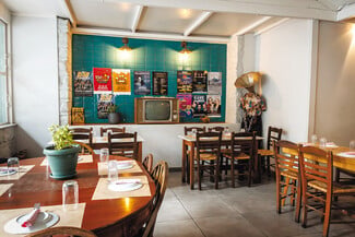 Ροζ Πάνθηρας: Ένα grill spot που εξελίσσεται με σύγχρονες ιδέες