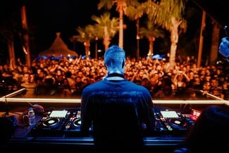 Bolivar Beacch Club - Το πιο ξεχωριστό open-air dancefloor της Αθήνας γράφει ξανά ιστορία!