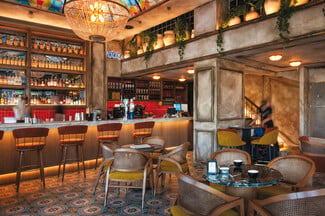 The Palazzo: Ένα vintage αίθριο στην καρδιά του Κορυδαλλού