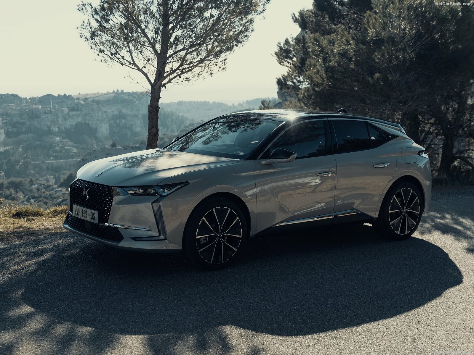 DS 4: Αυτοκίνηση υψηλής αισθητικής σε compact συσκευασία