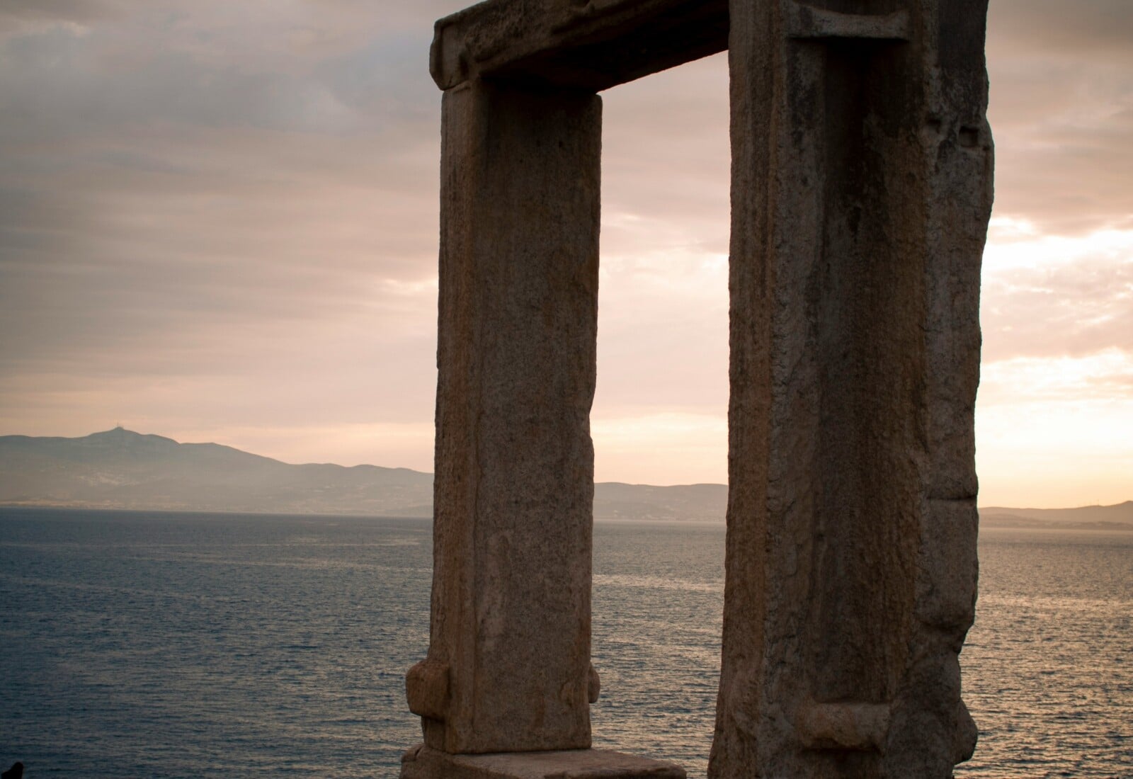 ΝΑΞΟΣ ΠΕΡΙΦΡΑΞΗ ΠΟΡΤΑΡΑ