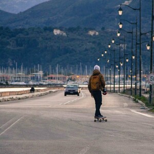 Streetskate στους δρόμους της Λευκάδας και στις εγκαταλελειμμένες Αμερικάνικες βάσεις