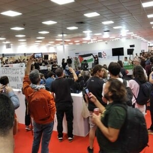 Να δεις που κάποτε θα μας πούνε και αντισημίτες 