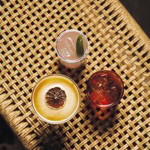 Kraken: Signature cocktails σε ένα κυκλαδίτικο σκηνικό