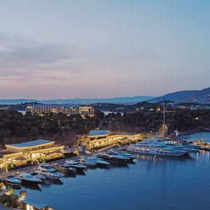 Η νέα εποχή της μαρίνας Βουλιαγμένης
