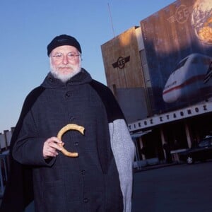 Διονύσης Σαββοπουλος: «Αισθάνομαι ξεχωριστός! Ότι είμαι άλλο πράγμα»