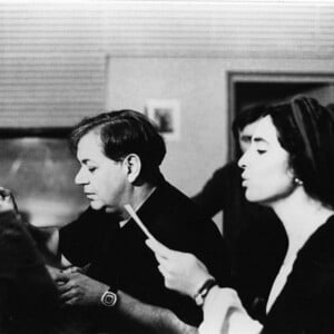 Σπάνιο υλικό από την ηχογράφηση του Μεγάλου Ερωτικού, με έναν απροσδόκητο Μάνο Χατζιδάκι