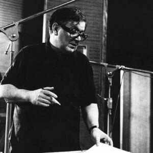 Μάνος Χατζιδάκις: «Σήμερα δεν τολμάς πια να δοθείς. Αναγκάζεσαι διαρκώς να αλώνεσαι»