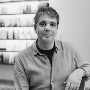 Δημήτρης Καράμπελας: «Σήμερα κανείς δεν πιστεύει στην αλληγορία»