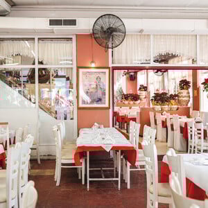 Ταβέρνα ο Τάσος: Η ιστορία του καλού ελληνικού φαγητού στα δυτικά προάστια