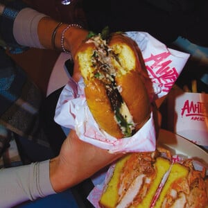 Αλητεία Άθενς: Ένα concept με χειροποίητες γεύσεις και hip hop vibes.