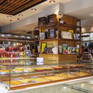 Tolis Sweets ʼn’ Eats: Viral γλυκά και comfort πιάτα για όλη την ημέρα