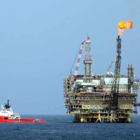Έκλεισαν τις στρόφιγγες του πετρελαίου οι δυνάμεις του Χάφταρ - Κλιμακώνεται η ένταση εν όψει διάσκεψης για τη Λιβύη