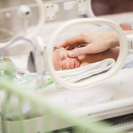 Ελεύθερη η νοσοκόμα που κατηγορήθηκε ότι έδινε μορφίνη σε νεογνά