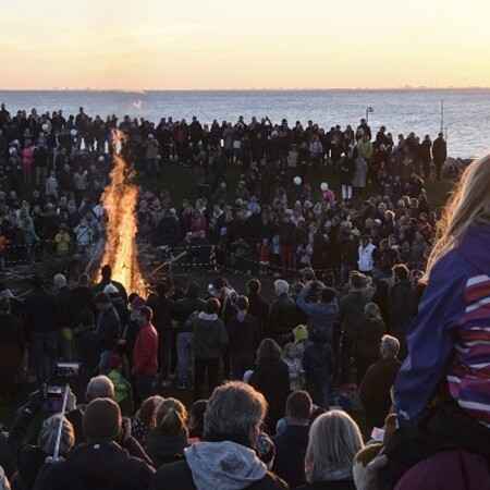 Σουηδία: Οι αρχές ρίχνουν έναν τόνο κοπριά για την απομάκρυνση των πολιτών από τα πάρκα